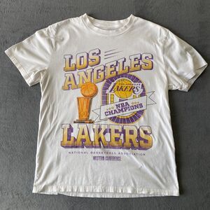 Men's Hollister LA Lakers T Shirt Size M